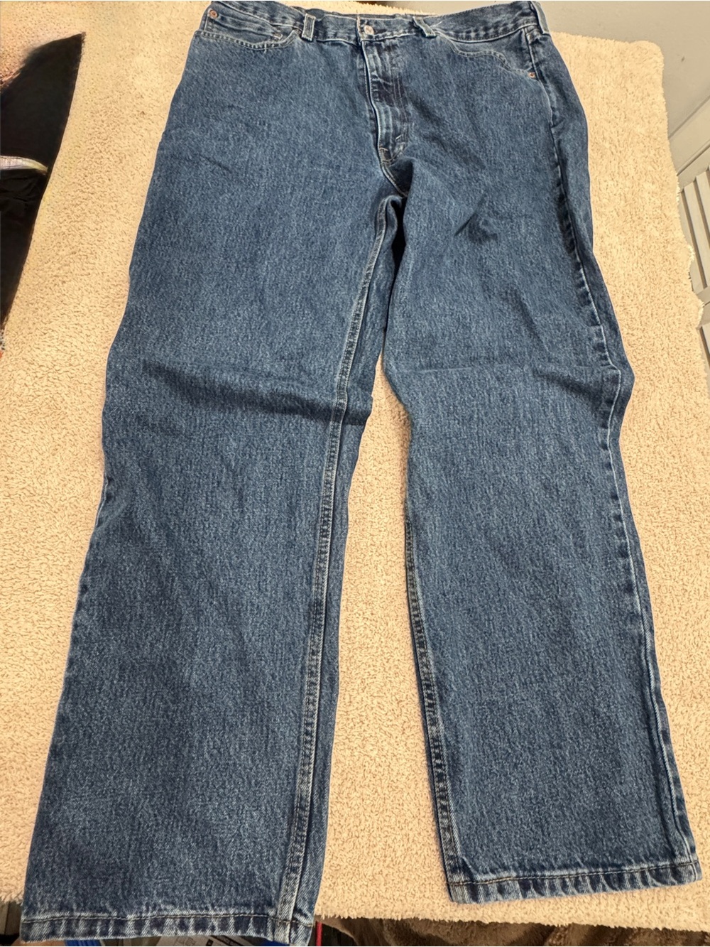 Levi’s 550 Men’s Relaxed Tapered Jeans W38 L32 Medium Wash